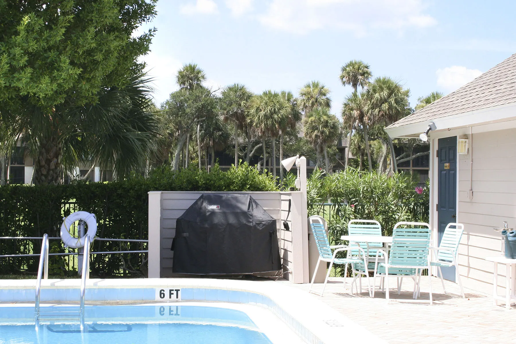 Fairway Villa Pool Side BBQ