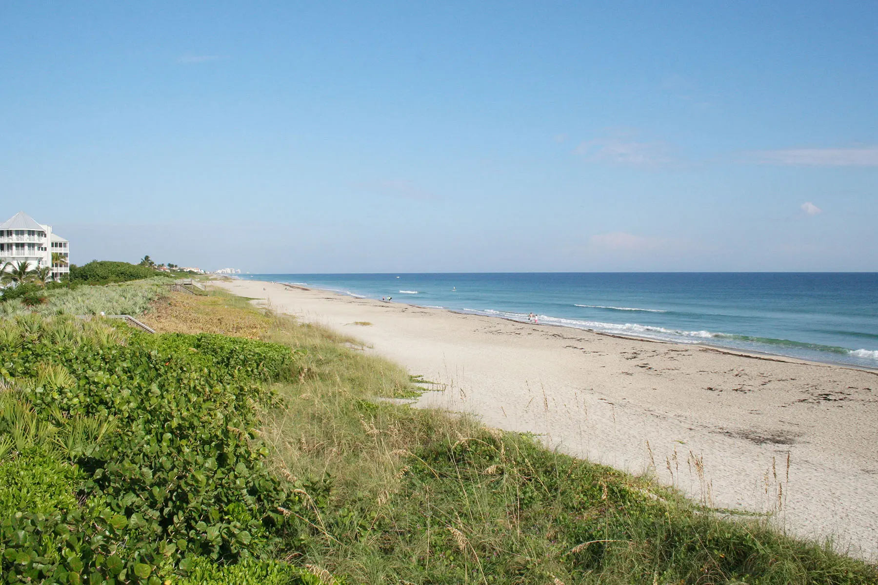 Plantation House Beach View (1)